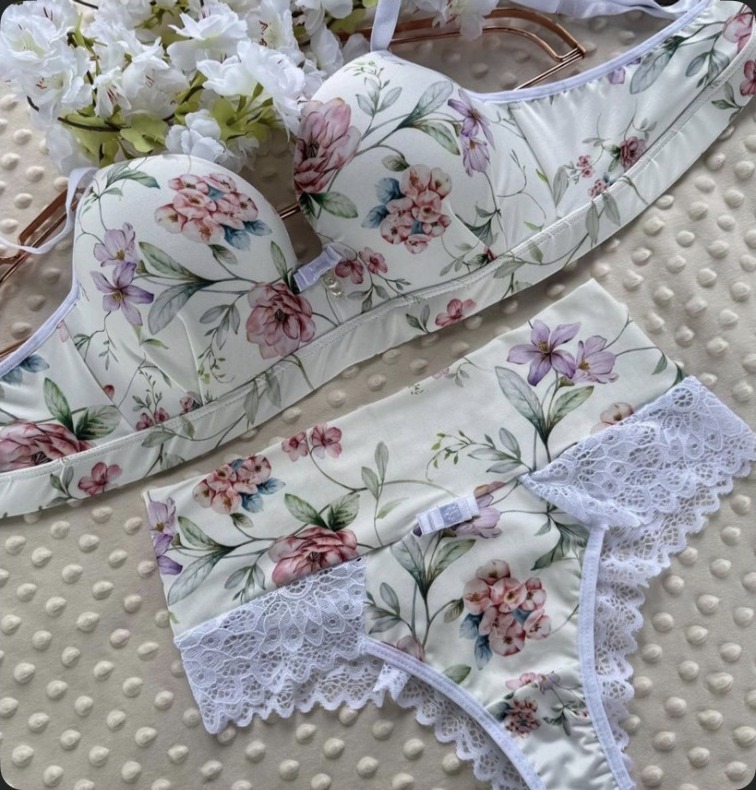 Conjunto Lingerie Floral Branco